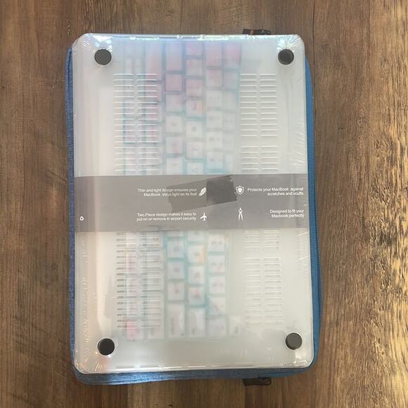 MacBook Pro 13” 2016-2020 blue soft case with hardshell & charger pack cover - Picture 3 of 6